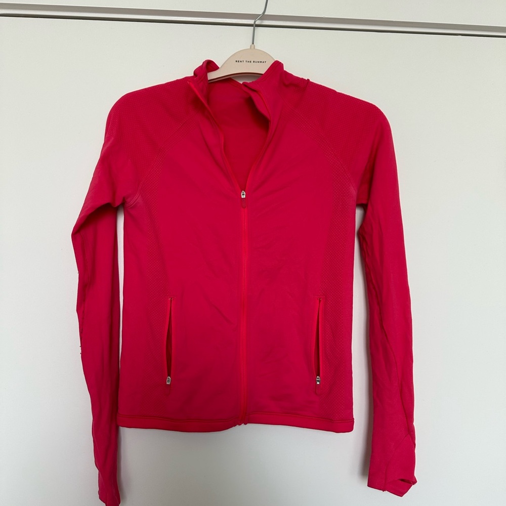Lululemon Set with Tank Top and Matching Jacket - Picture 8 of 15